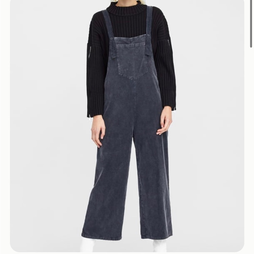 Zara Premium Denim Washed Black Wide Leg Jumpsuit size Medium EUC